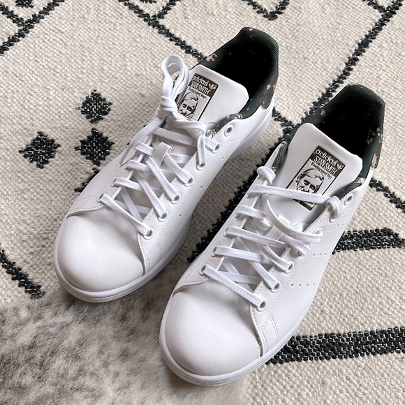 Adidas Stan Smith Kids Classic Trainers In White Camo - 7 US UNISEX - Picture 3 of 10